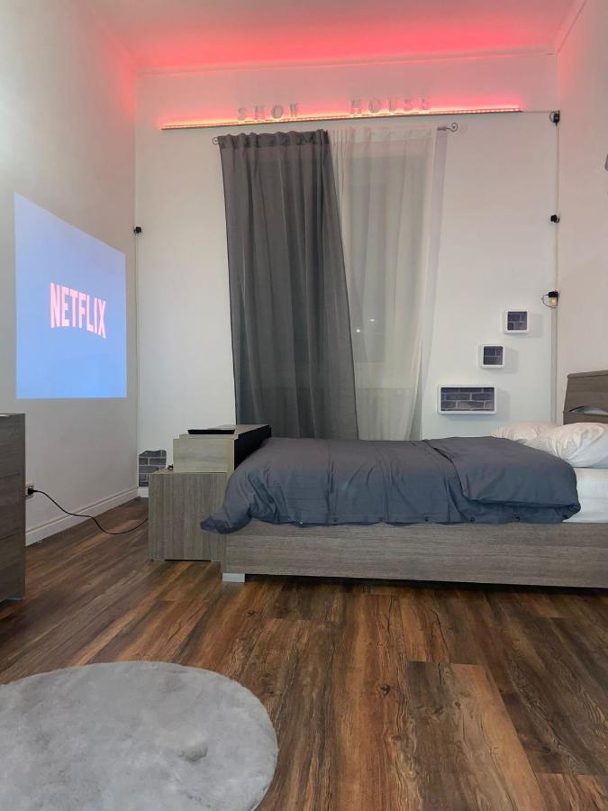 Show House Turin Extérieur photo